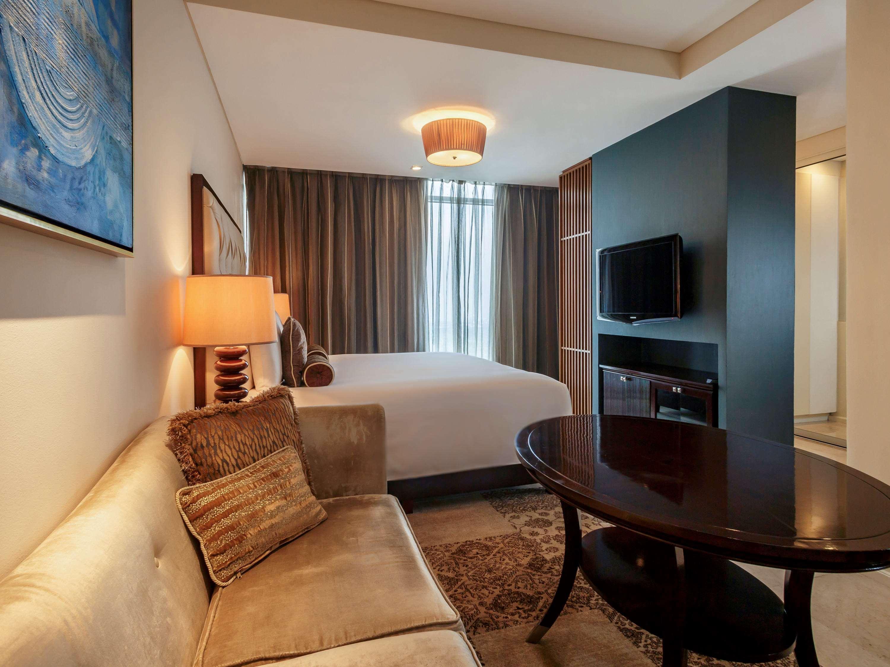Joy Nostalg Hotel And Suites Manila Managed By The Ascott Limited Pasig City Eksteriør billede