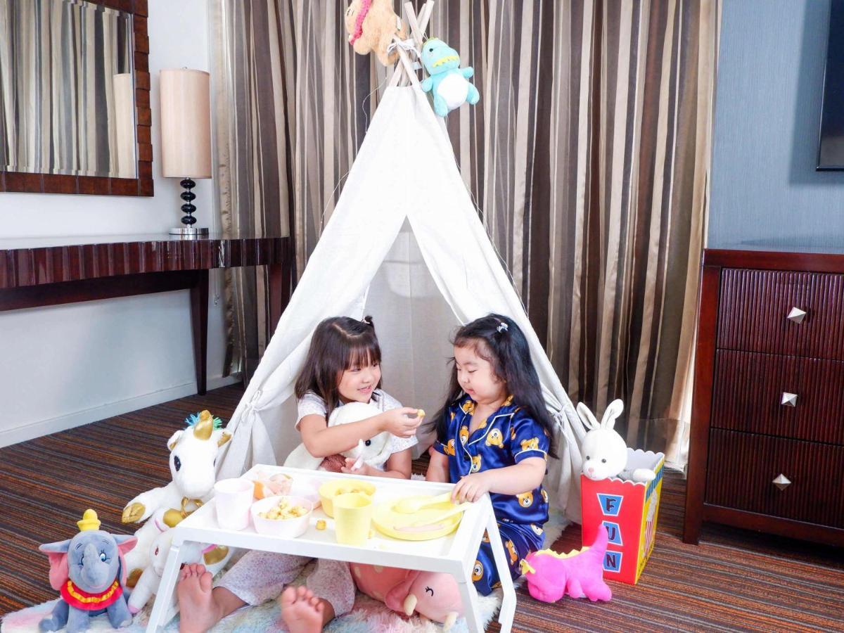 Joy Nostalg Hotel And Suites Manila Managed By The Ascott Limited Pasig City Eksteriør billede