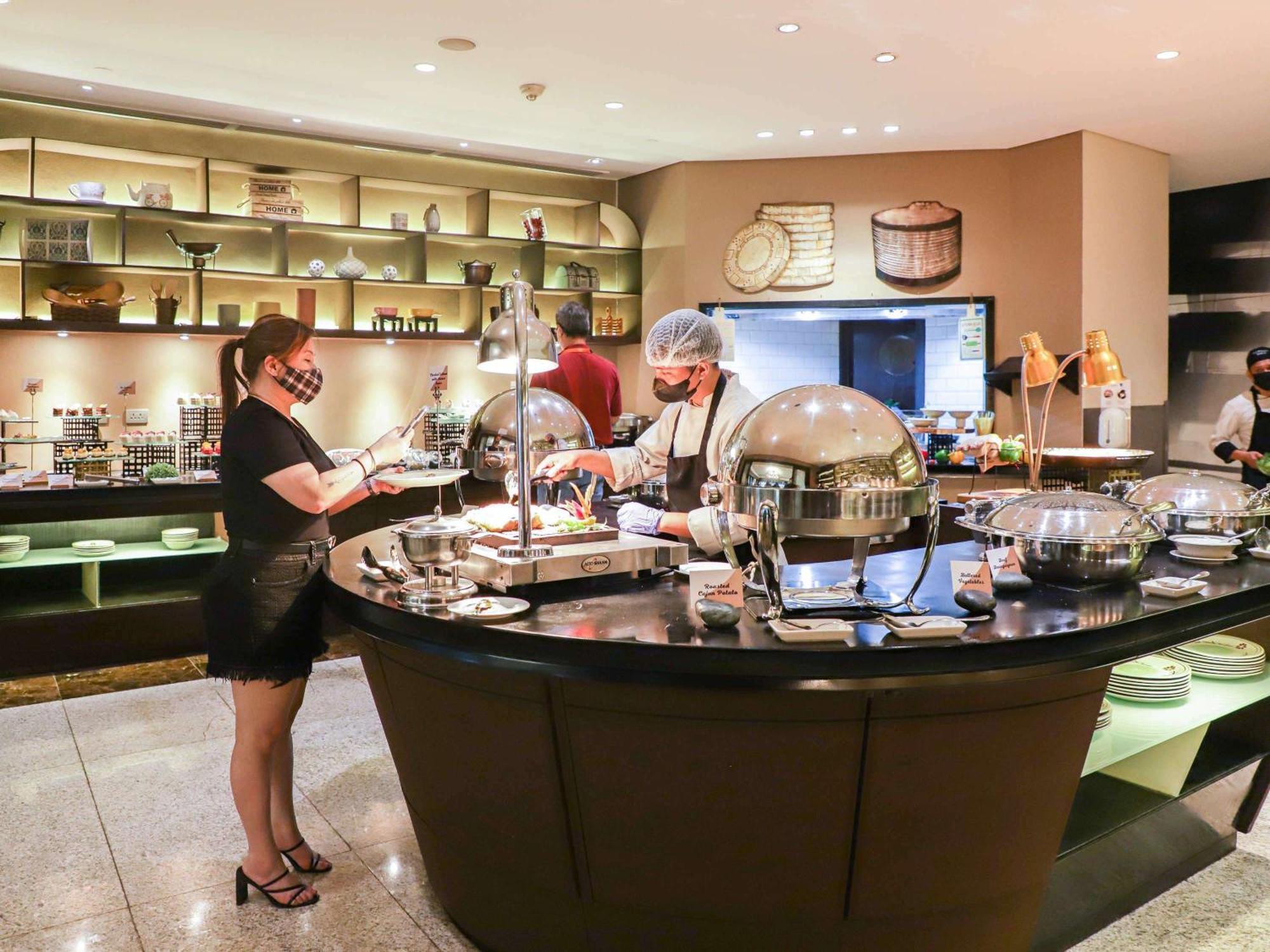 Joy Nostalg Hotel And Suites Manila Managed By The Ascott Limited Pasig City Eksteriør billede